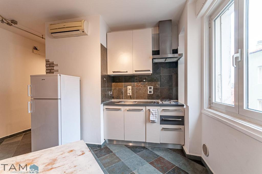 Dormire In Centro Trieste Studio Galleria 16 Экстерьер фото